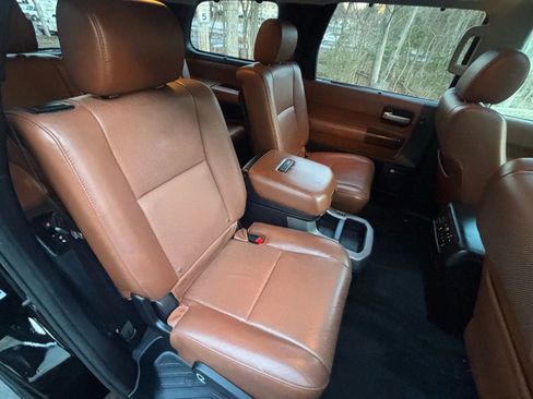Used 2015 Toyota Sequoia Platinum image 24