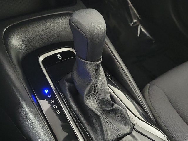Used 2026 Toyota Corolla LE FWD image 31