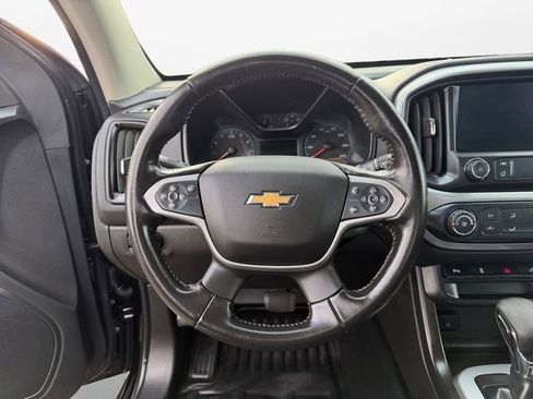Used 2022 Chevrolet Colorado LT w/ Fleet Safety Package image 12