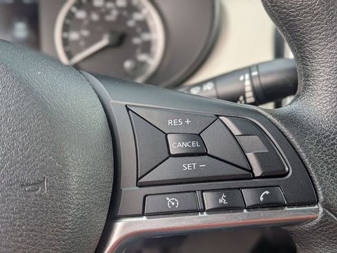 Used 2021 Nissan Versa SV image 17