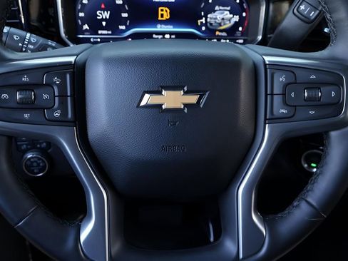 Used 2024 Chevrolet Silverado 2500 LTZ image 23