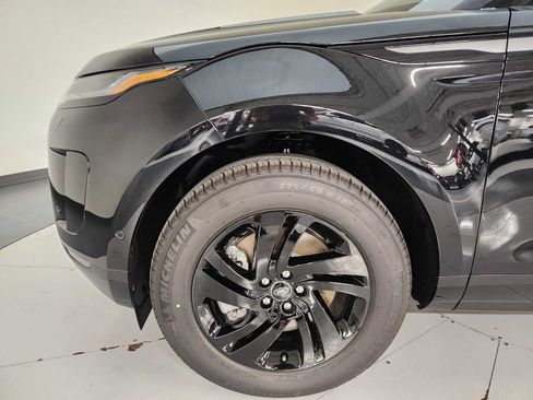 New 2026 Land Rover Range Rover Evoque S AWD/4WD image 17