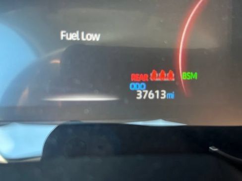 Used 2025 Toyota RAV4 XLE AWD/4WD image 14