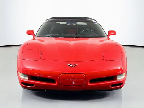 Used 1999 Chevrolet Corvette Convertible w/ Memory Pkg RWD image 2