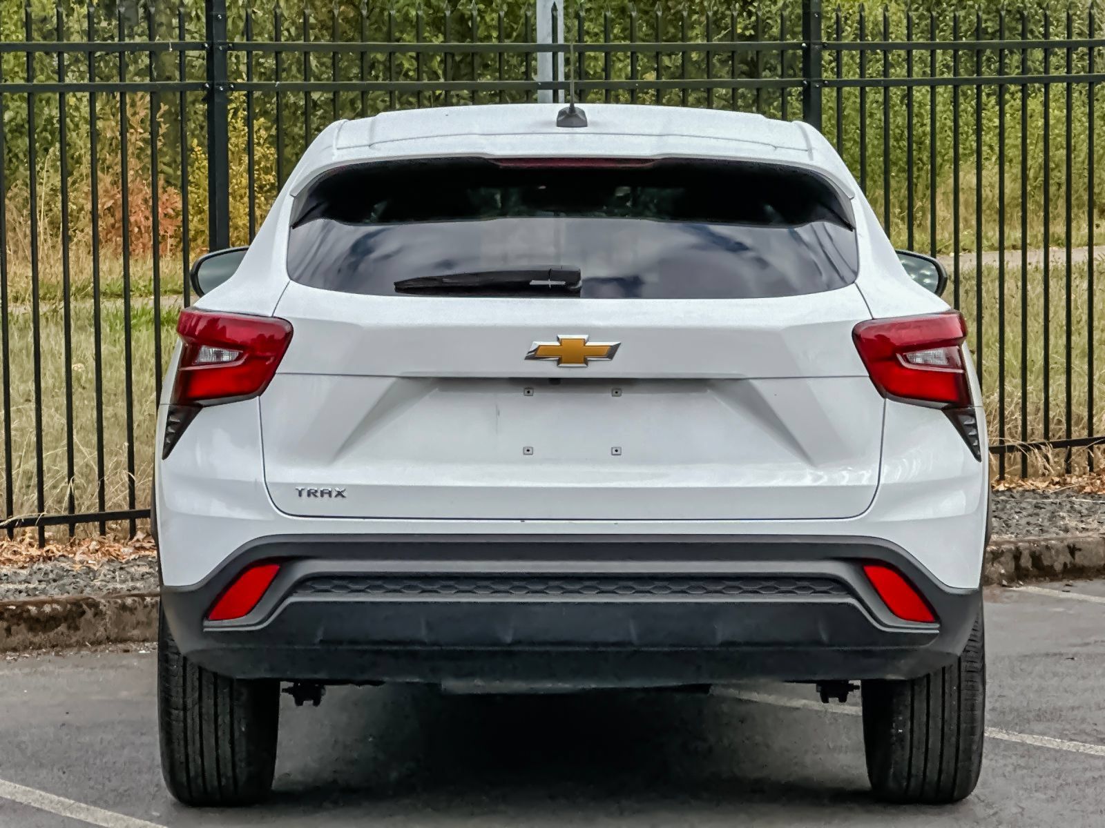Used 2025 Chevrolet Trax LS FWD image 4