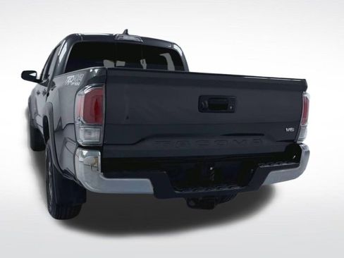 Certified 2023 Toyota Tacoma TRD Off-Road image 23