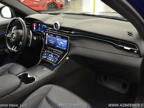 Used 2023 Maserati Grecale Modena AWD/4WD image 17