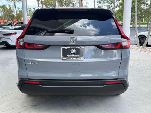 Used 2023 Honda CR-V EX-L image 10