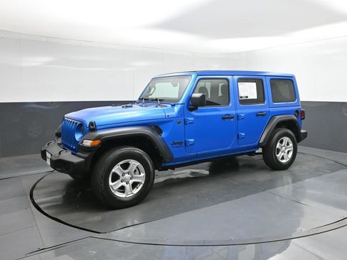 Used 2022 Jeep Wrangler Unlimited Sport w/ Sun And Sound Package AWD/4WD image 33