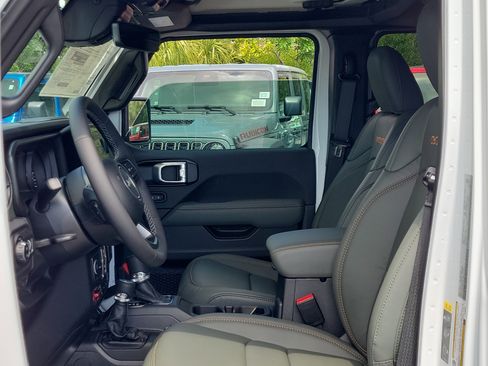 New 2026 Jeep Gladiator Mojave AWD/4WD image 17