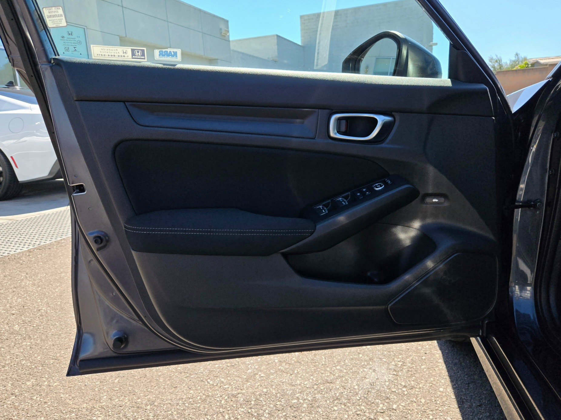 Used 2022 Honda Civic LX image 10