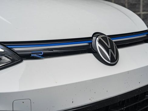 Used 2023 Volkswagen Golf 20th Anniversary Edition image 15