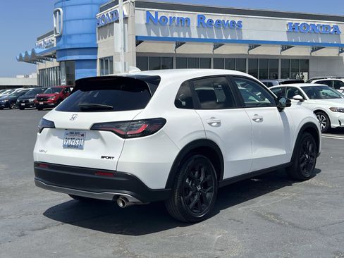 Certified 2025 Honda HR-V Sport image 23