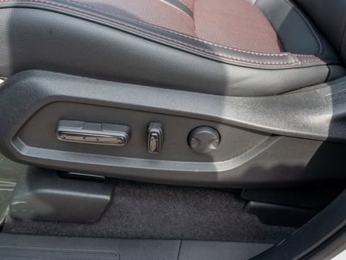 Used 2026 Honda Pilot Black Edition image 18