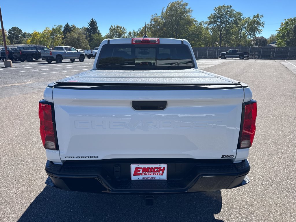 Used 2024 Chevrolet Colorado W/T w/ Advanced Trailering Package AWD/4WD image 4
