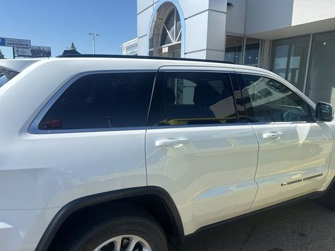 Used 2022 Jeep Grand Cherokee Laredo E w/ Security & Convenience Group AWD/4WD image 8