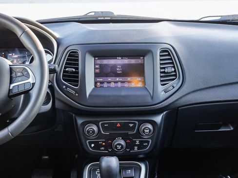 Used 2021 Jeep Compass Sport FWD image 16