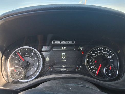 Used 2025 RAM 1500 Laramie AWD/4WD image 11