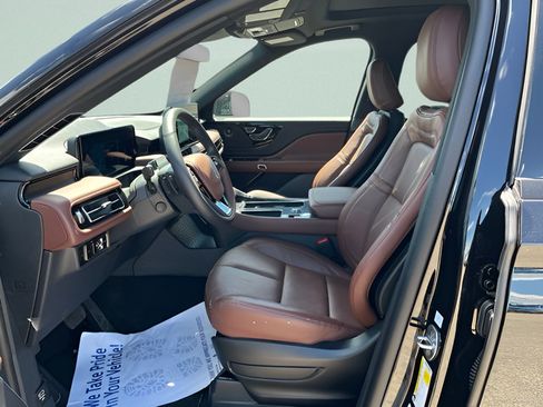 Used 2026 Lincoln Aviator Reserve w/ Jet Appearance Package AWD/4WD image 7