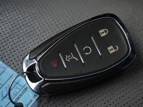 Used 2020 Chevrolet Traverse Premier image 36