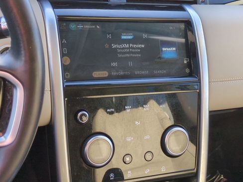 Used 2022 Land Rover Discovery Sport SE image 15