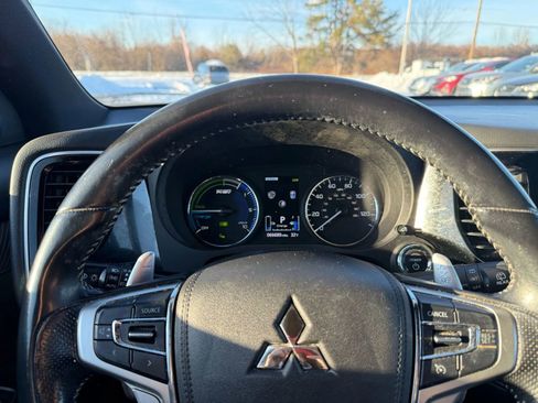 Used 2021 Mitsubishi Outlander SEL image 36