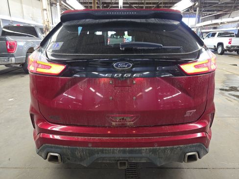 Used 2022 Ford Edge ST image 7