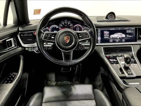 Used 2018 Porsche Panamera 4S image 7