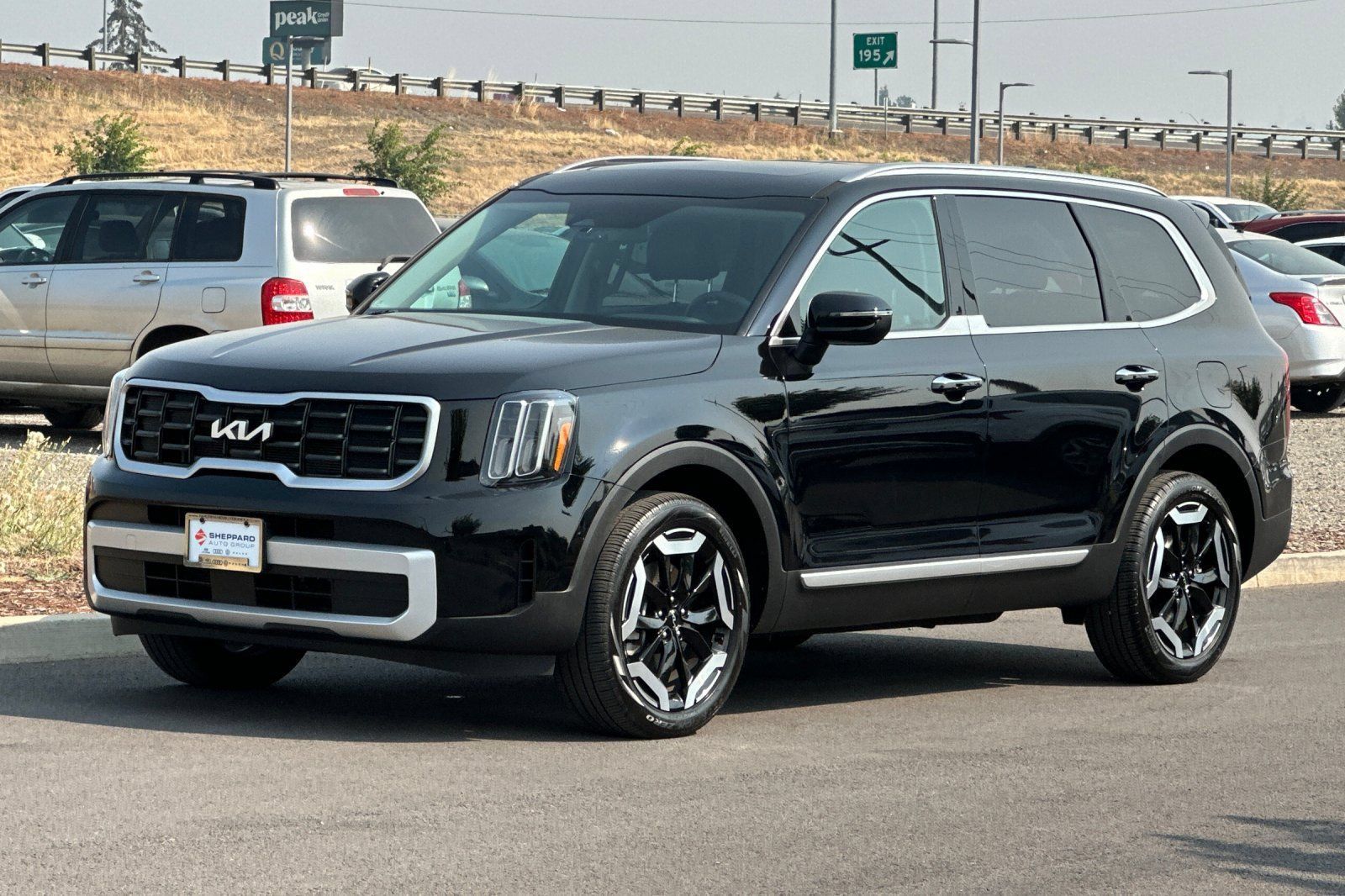 Used 2024 Kia Telluride S w/ S Sunroof Package AWD/4WD image 7