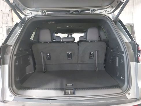Used 2025 GMC Acadia AT4 w/ LPO, Floor Liner Package AWD/4WD image 13