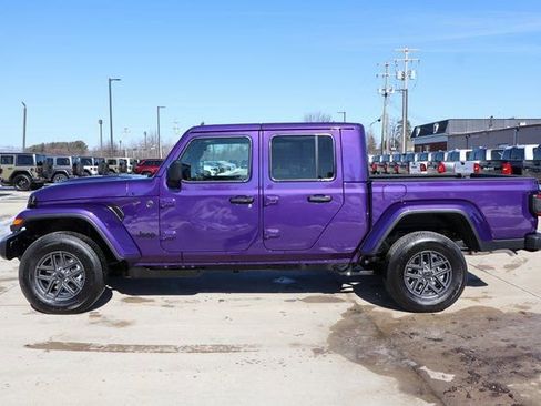 New 2026 Jeep Gladiator Sport image 26