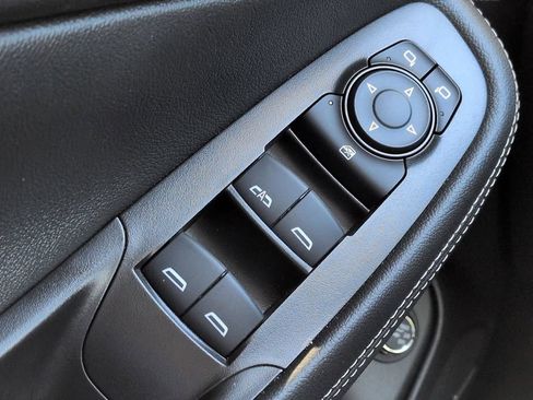 Used 2026 Buick Encore GX Avenir w/ Avenir Technology Package FWD image 23