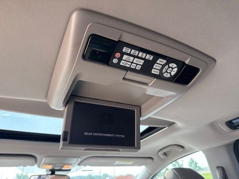 Used 2015 Honda Odyssey Touring image 9