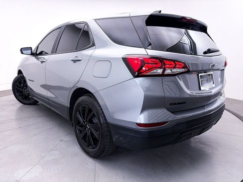 Used 2024 Chevrolet Equinox LS w/ LS Convenience Package FWD image 2