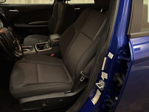 Used 2022 Dodge Charger SXT AWD/4WD image 12