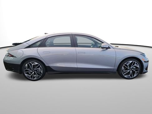 New 2025 Hyundai Ioniq 6 SEL image 4