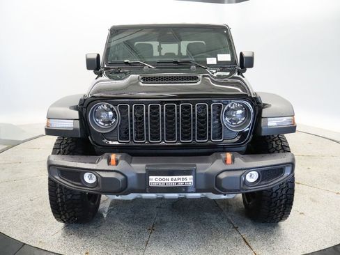 New 2026 Jeep Gladiator Mojave w/ Safety Group AWD/4WD image 11