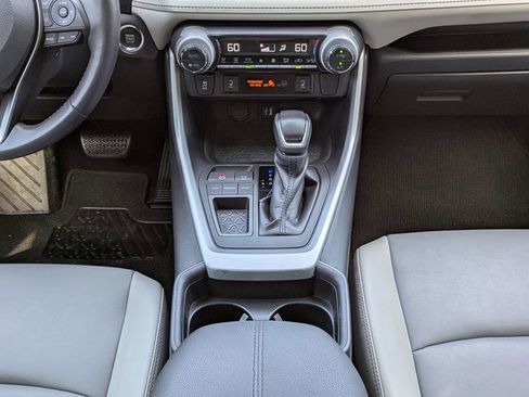 Used 2019 Toyota RAV4 XLE Premium w/ Cold Weather Package FWD image 19