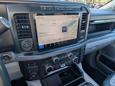 Used 2024 Ford F250 Limited image 31