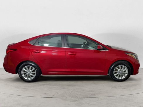 Used 2021 Hyundai Accent SEL image 6