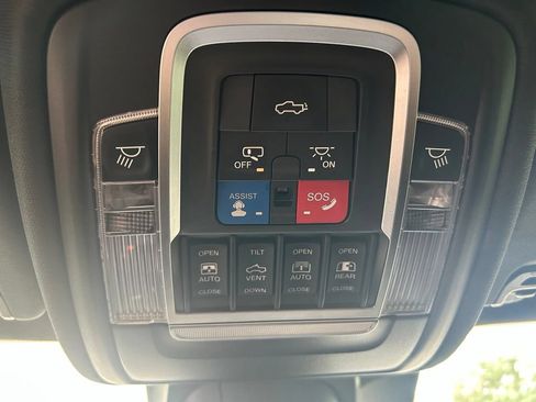 Used 2019 RAM 1500 Limited AWD/4WD image 60