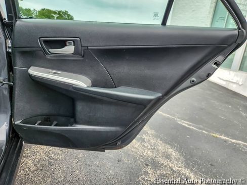 Used 2012 Toyota Camry SE w/ Convenience Pkg FWD image 19