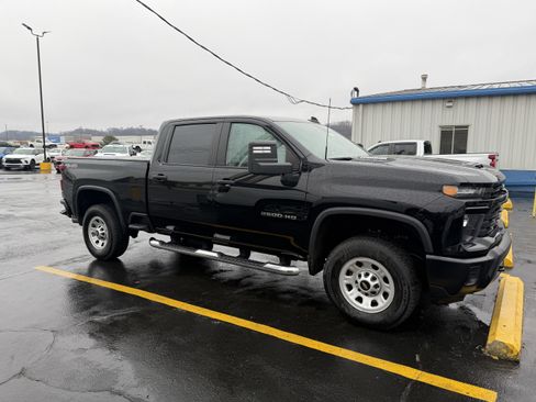 Used 2025 Chevrolet Silverado 2500 W/T image 7