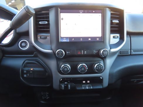 Used 2024 RAM 3500 Big Horn image 22