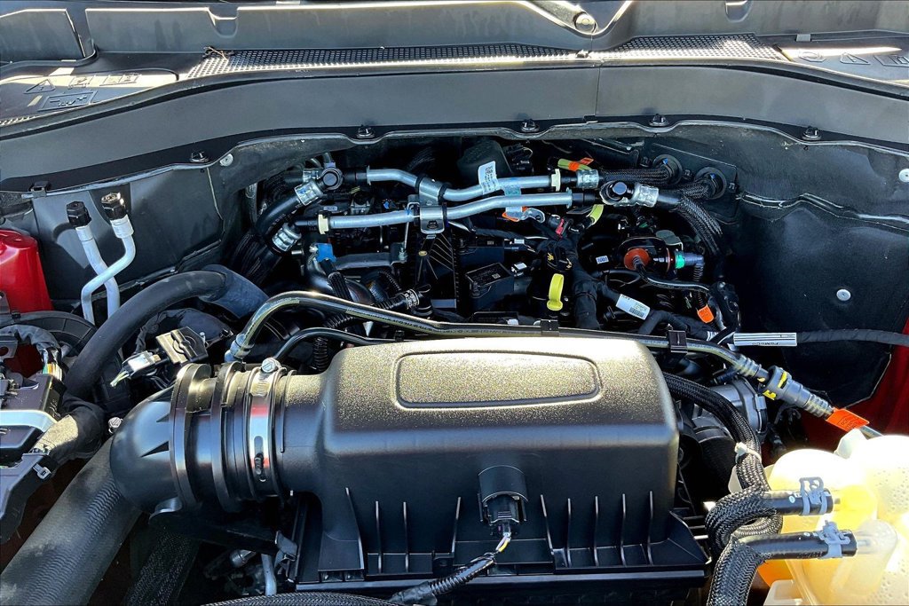 Used 2024 Ford Explorer XLT RWD image 32