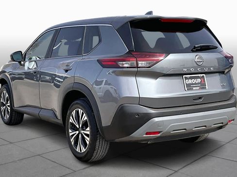 Used 2023 Nissan Rogue SV image 12