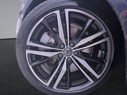 Used 2022 Volvo S60 T8 R-Design AWD/4WD image 42