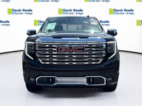 Used 2022 GMC Sierra 1500 Denali AWD/4WD image 2