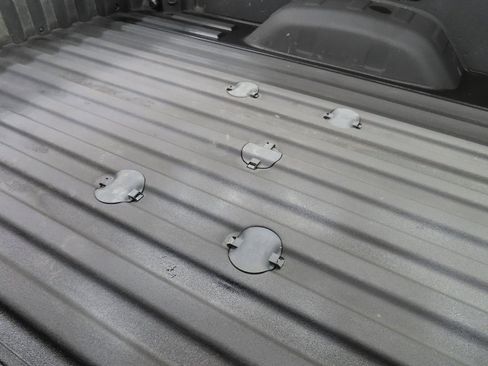 Used 2025 GMC Sierra 2500 SLE image 36