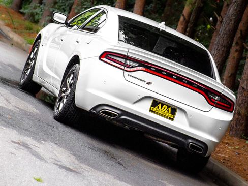 Used 2018 Dodge Charger GT image 43